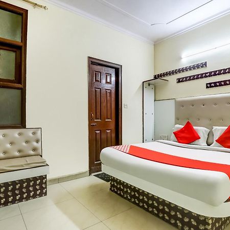 Hotel O Tushar Continental New Delhi Exterior photo