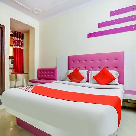 Hotel O Tushar Continental New Delhi Exterior photo