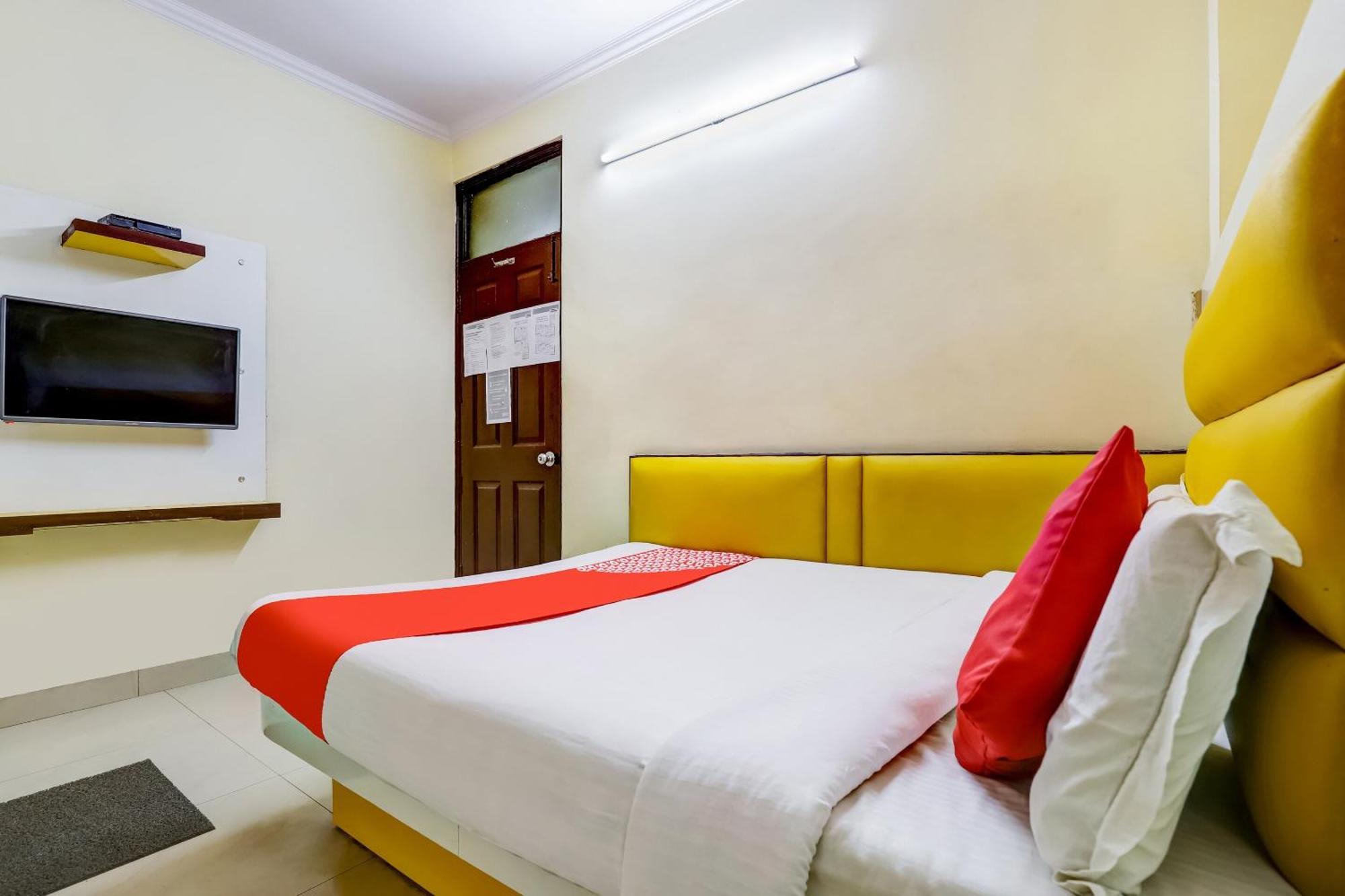 Hotel O Tushar Continental New Delhi Exterior photo