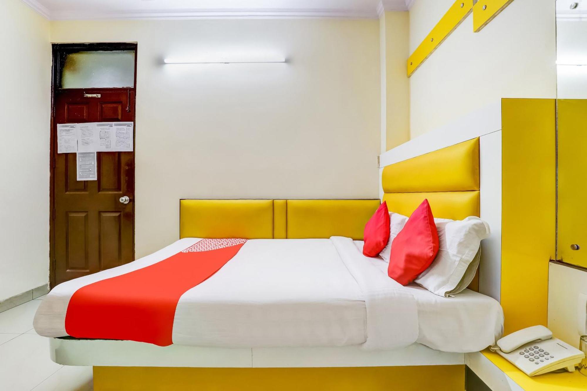 Hotel O Tushar Continental New Delhi Exterior photo