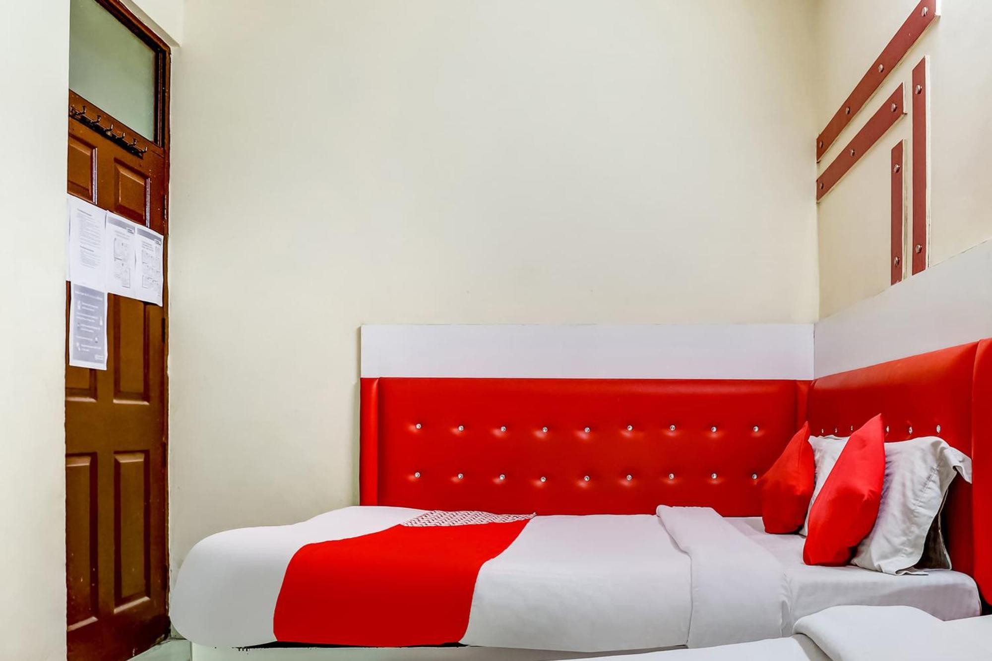 Hotel O Tushar Continental New Delhi Exterior photo