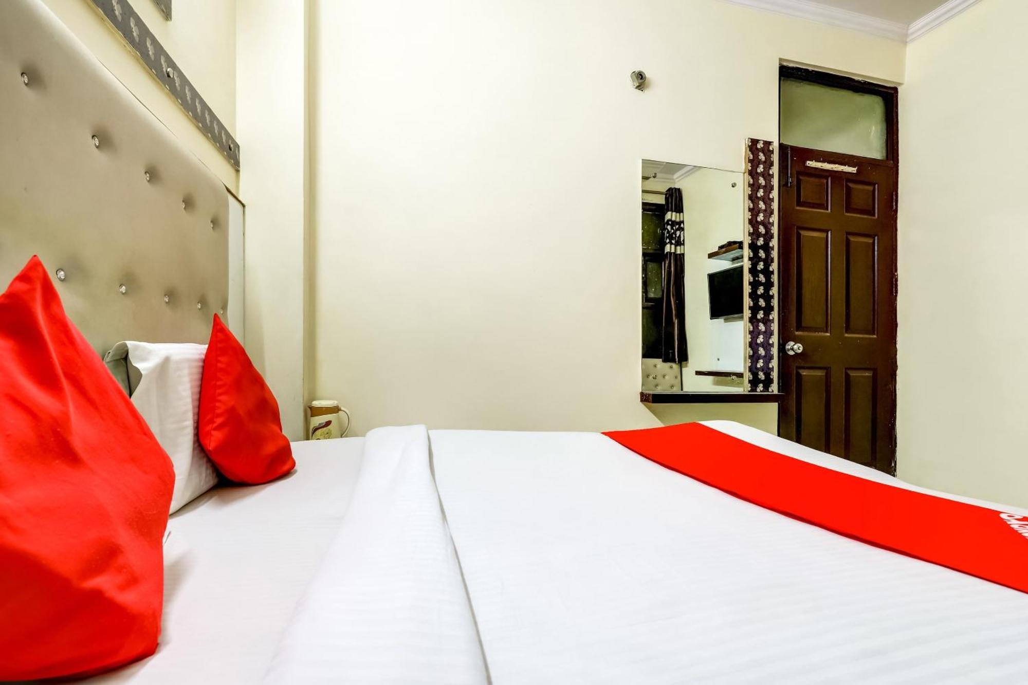 Hotel O Tushar Continental New Delhi Exterior photo