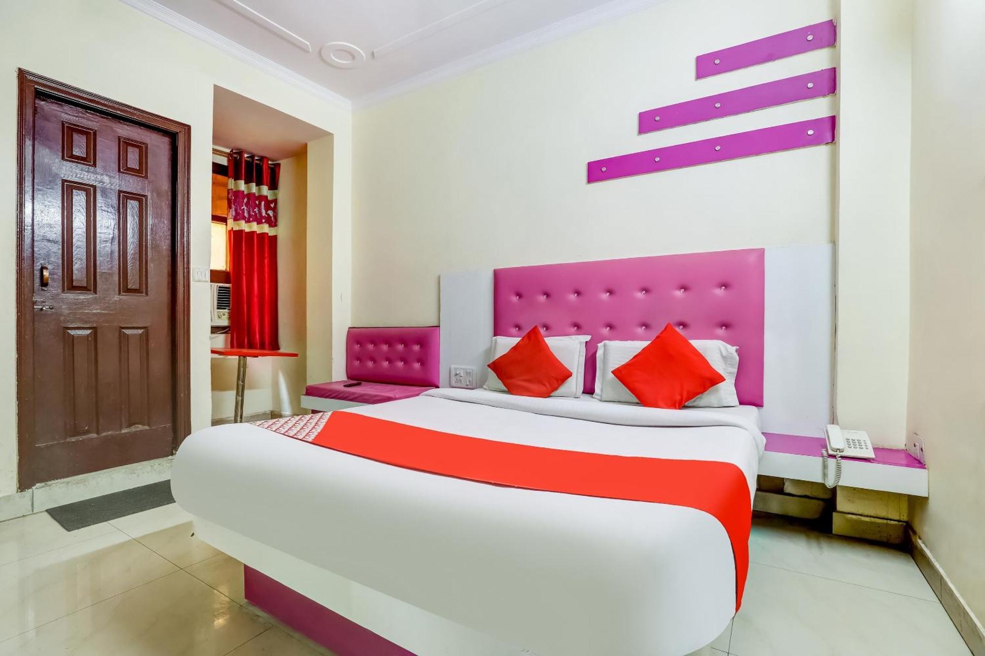 Hotel O Tushar Continental New Delhi Exterior photo