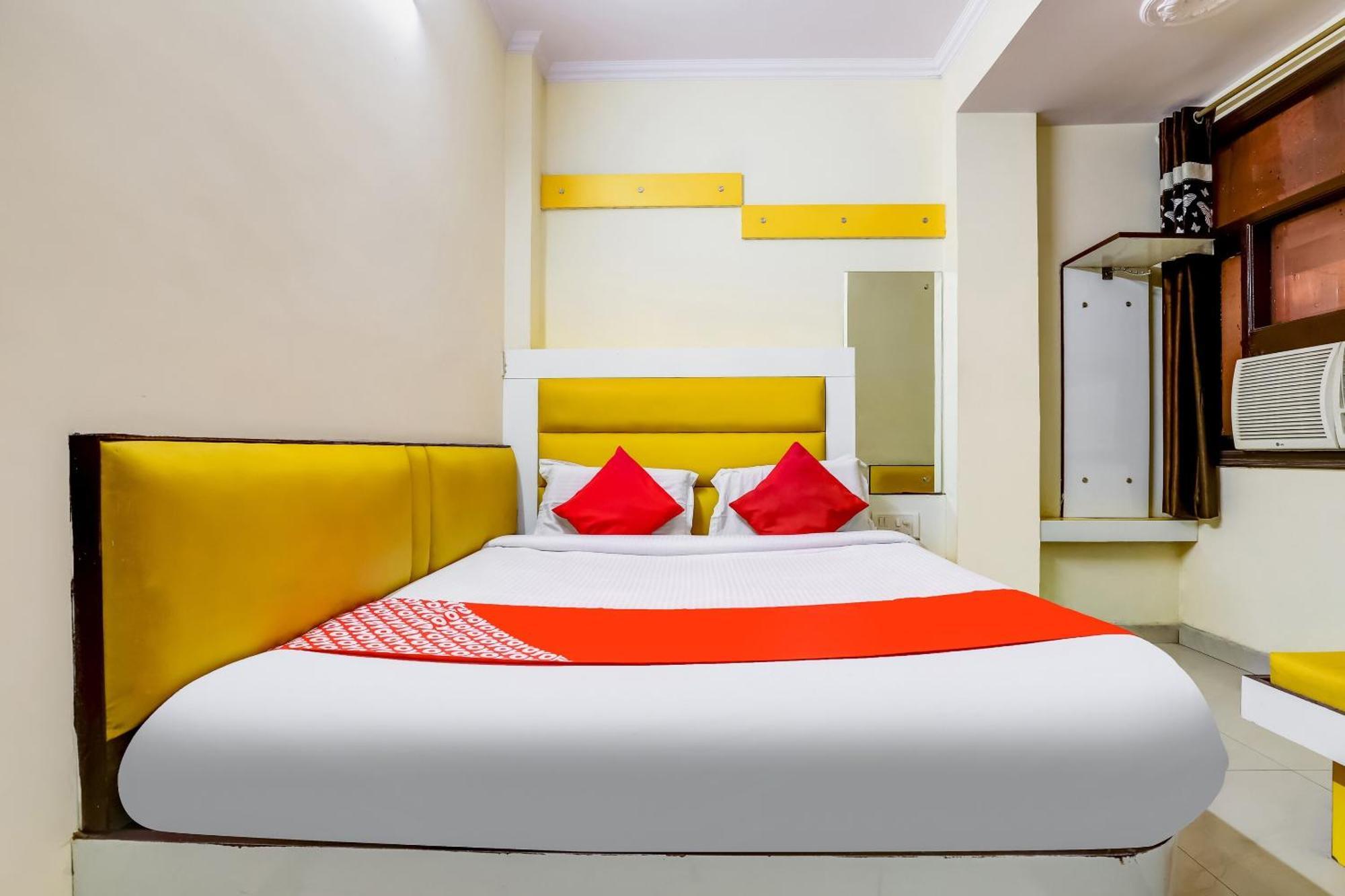 Hotel O Tushar Continental New Delhi Exterior photo